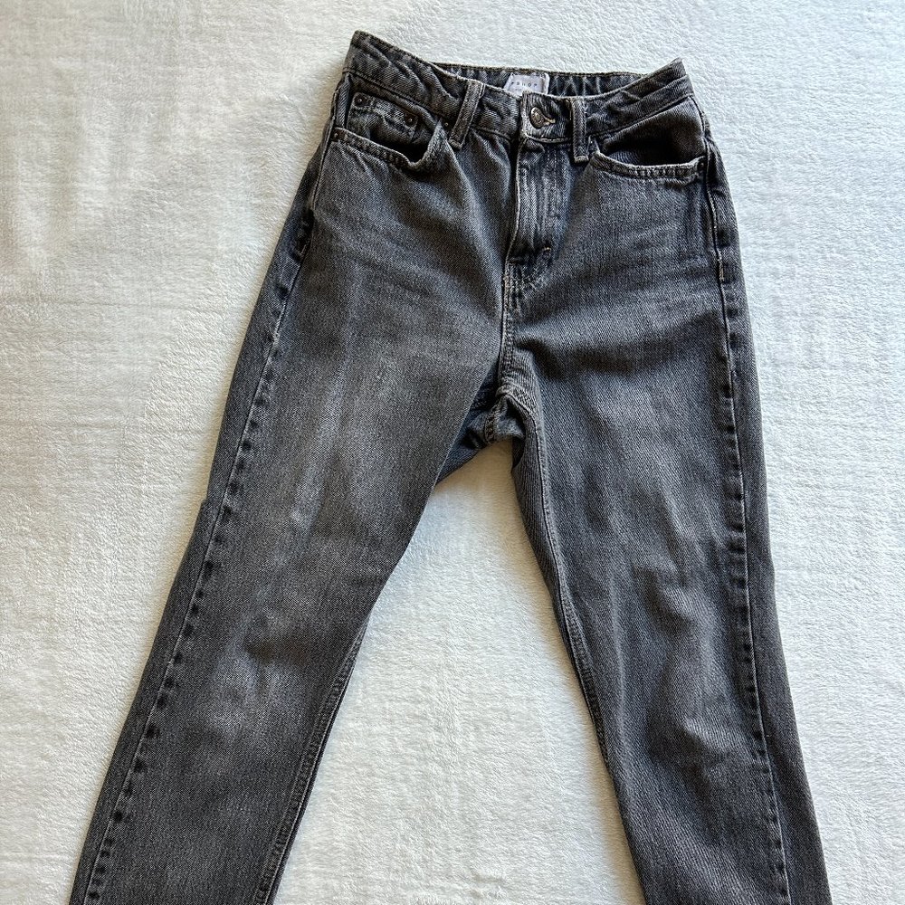 Topshop PETITE Grey Denim Mom Jeans Cropped High Waisted